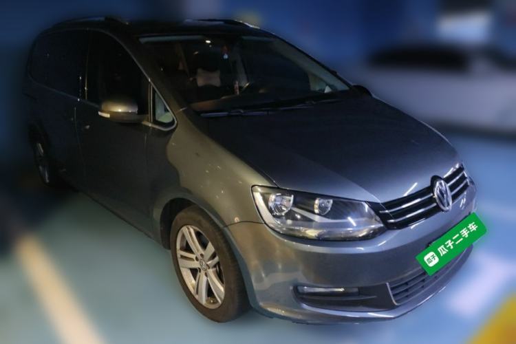 Used Volkswagen Sharan 2018 380TSI Comfort Edition 7-Seater Front Right 45 Deg