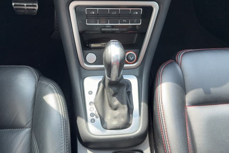 Used Volkswagen Sharan 2018 Revised Version 380TSI Comfort Edition 7-Seater Gear Lever
