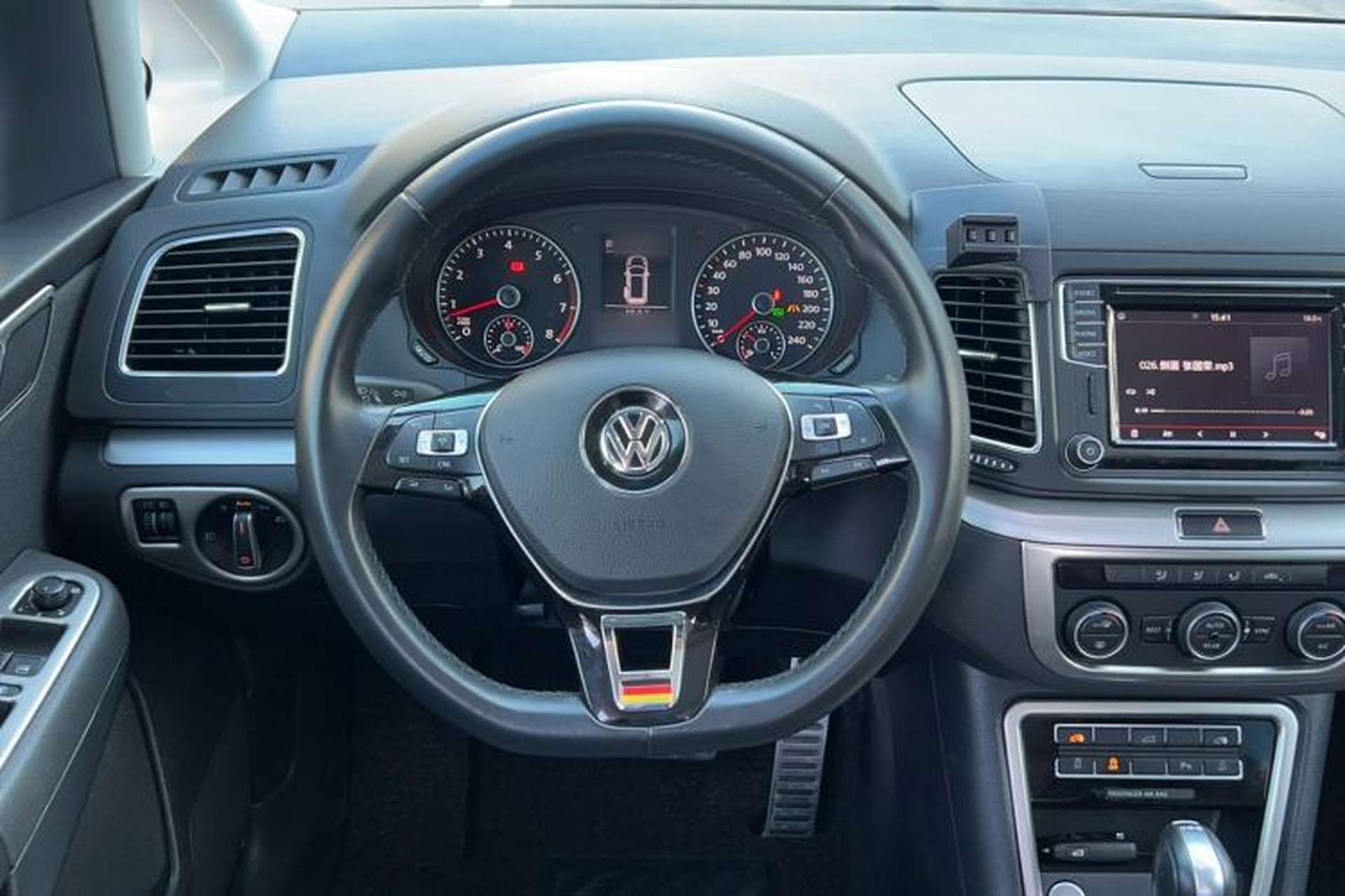 Used Volkswagen Sharan 2018 Revised Version 380TSI Comfort Edition 7-Seater Steering Wheel