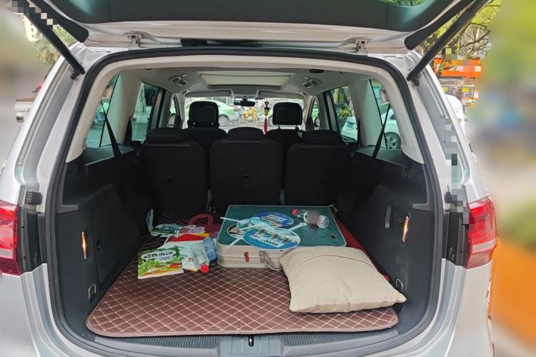 Used Volkswagen Sharan 2018 380TSI Comfort Edition 7-Seater Trunk