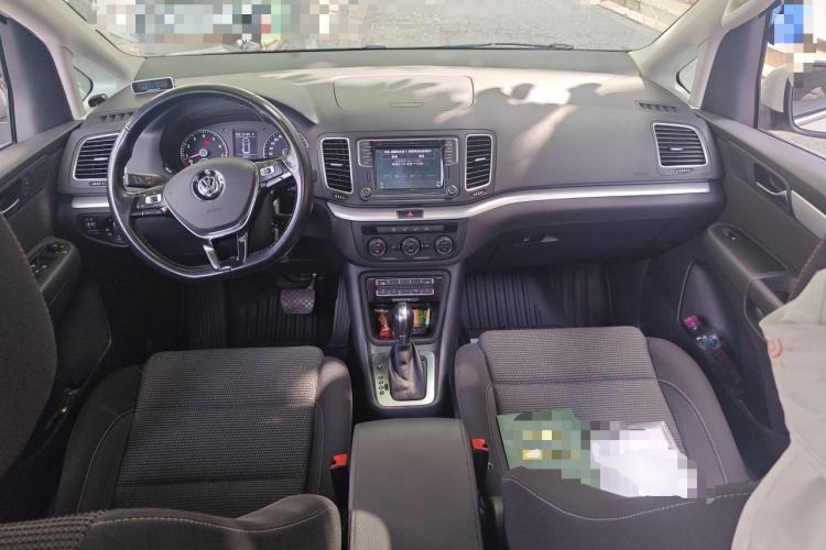 Used Volkswagen Sharan 2018 380TSI Comfort Edition 7-Seater Center Console