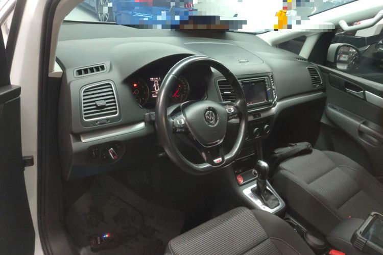 Used Volkswagen Sharan 2018 Revised Version 380TSI Comfort Edition 7-Seater Center Console