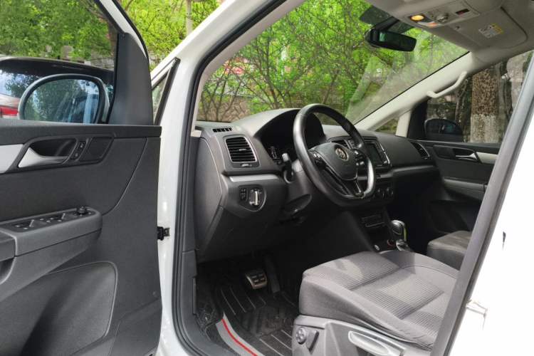 Used Volkswagen Sharan 2018 Revised Version 380TSI Comfort Edition 7-Seater Driver Seat