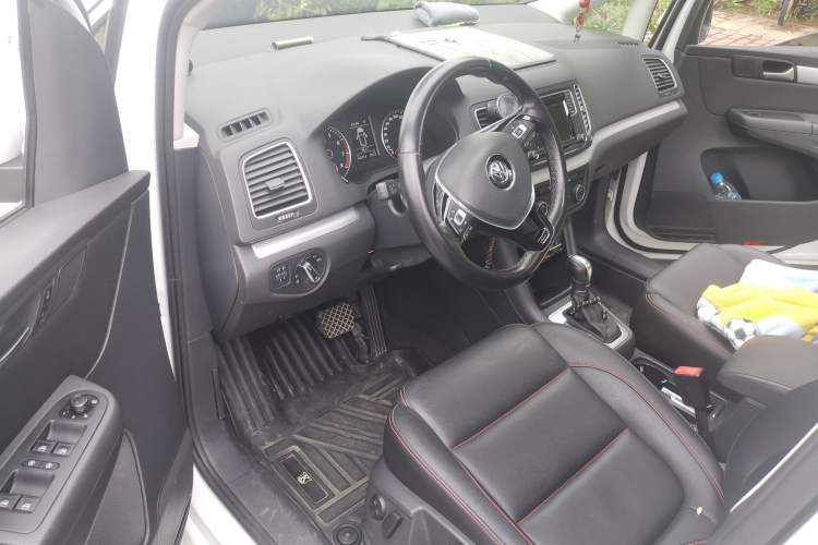 Used Volkswagen Sharan 2018 380TSI Comfort Edition 7-Seater Driver Seat