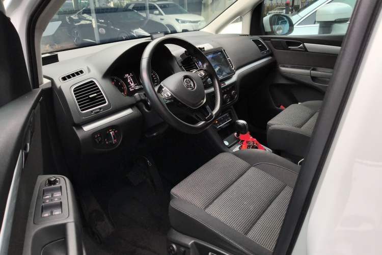 Used Volkswagen Sharan 2018 Revised Version 380TSI Comfort Edition 7-Seater Driver Seat