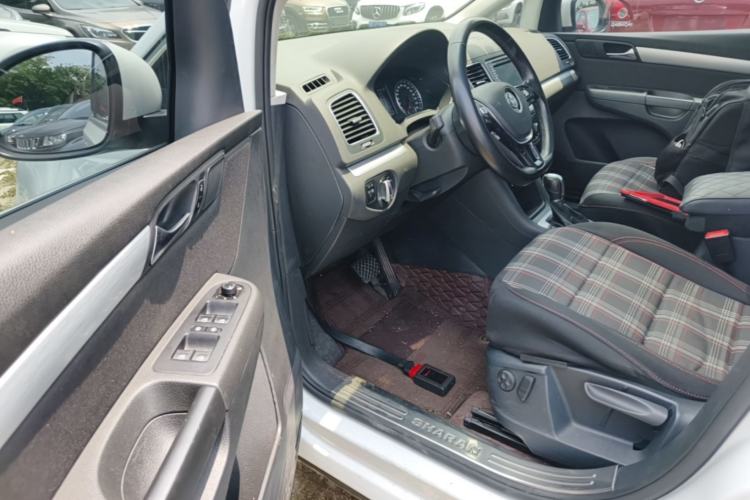 Used Volkswagen Sharan 2018 380TSI Comfort Edition 7-Seater Driver Seat