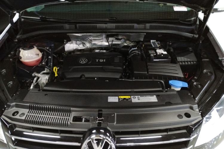Used Volkswagen Sharan 2018 Revised Version 380TSI Comfort Edition 7-Seater Engine Bay
