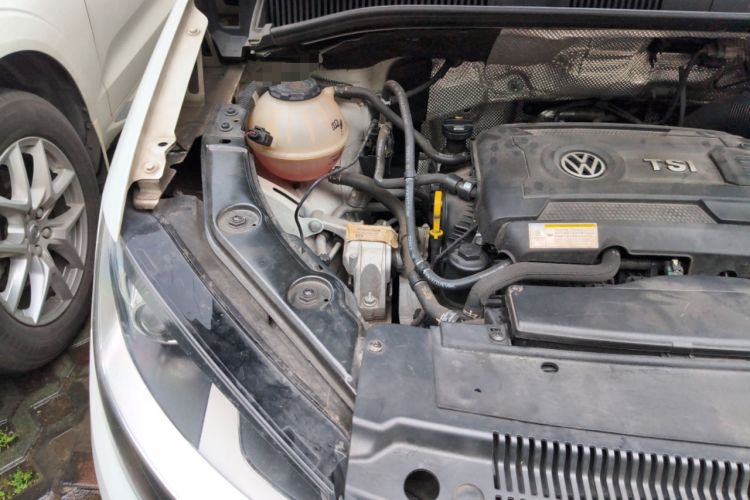 Used Volkswagen Sharan 2018 Revised Version 380TSI Comfort Edition 7-Seater Engine Bay Right