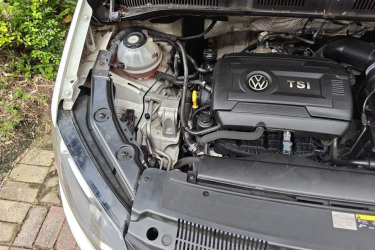 Used Volkswagen Sharan 2018 380TSI Luxury 7-Seater Engine Bay Right