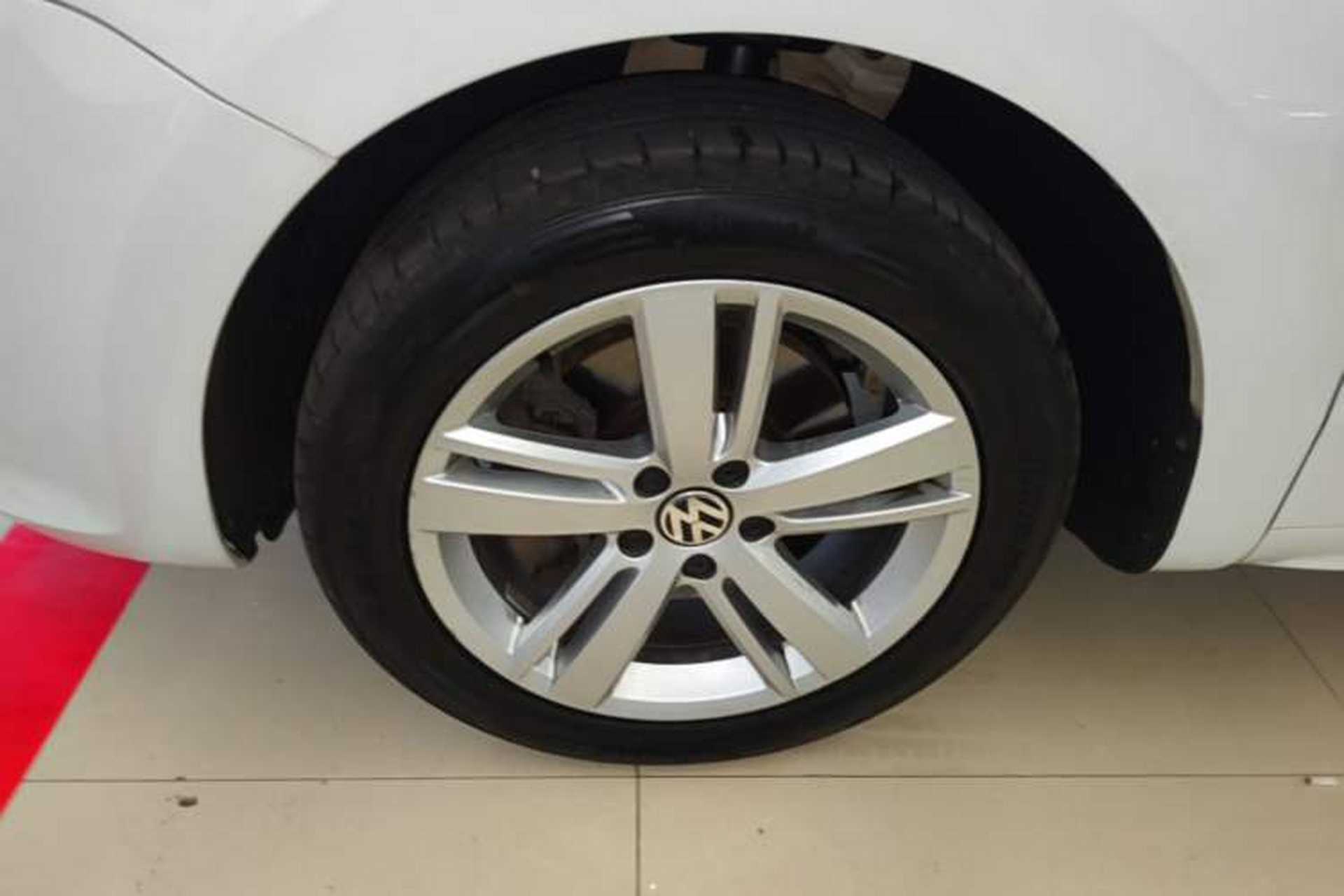 Used Volkswagen Sharan 2018 380TSI Comfort Edition 7-Seater Exterior 4