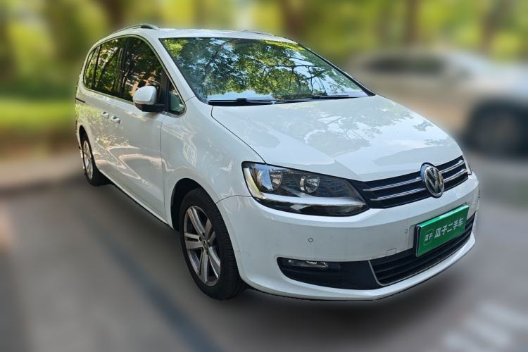 Used Volkswagen Sharan 2018 Revised Version 380TSI Comfort Edition 7-Seater Front Right 45 Deg