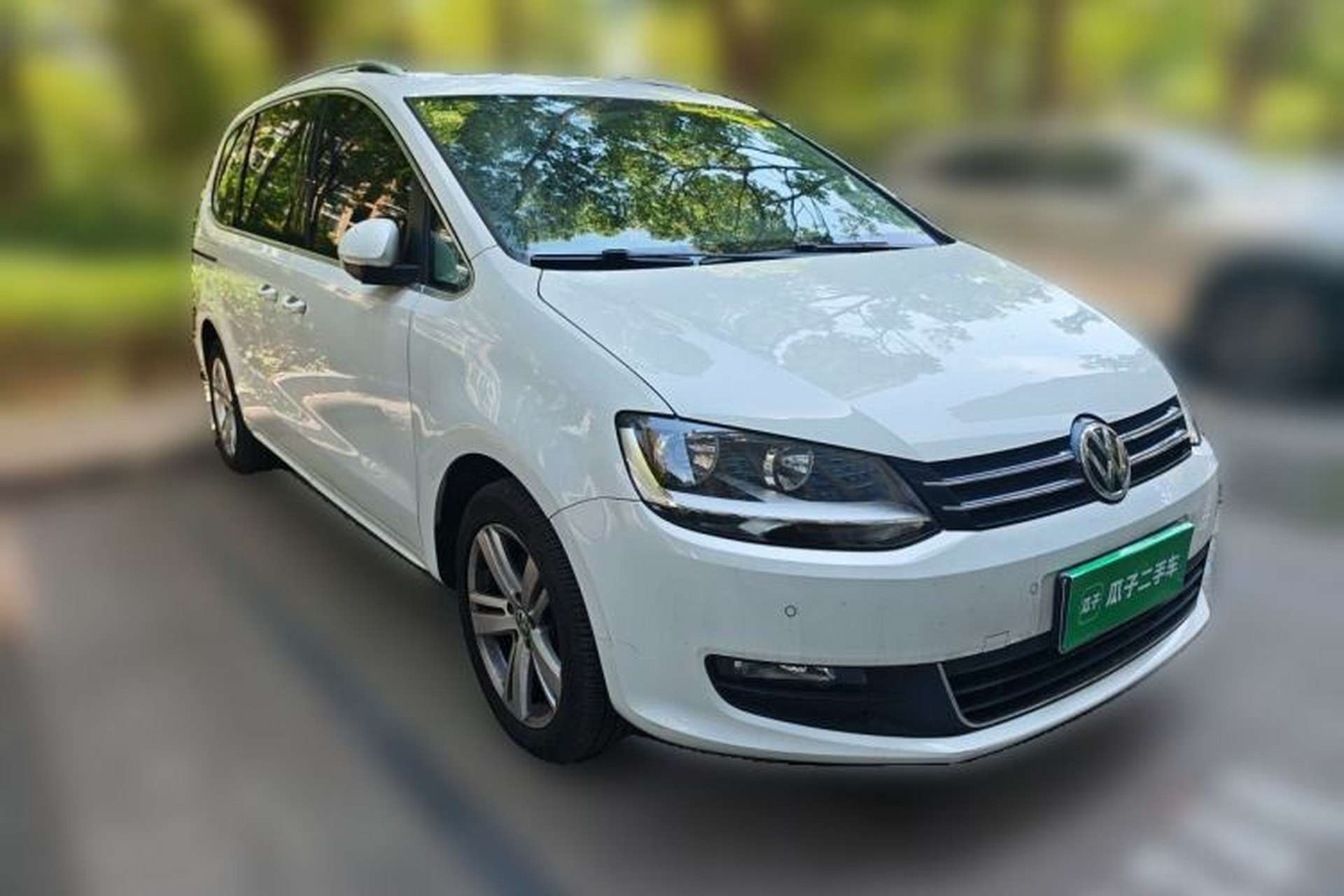 Used Volkswagen Sharan 2018 Revised Version 380TSI Comfort Edition 7-Seater Front Right 45 Deg