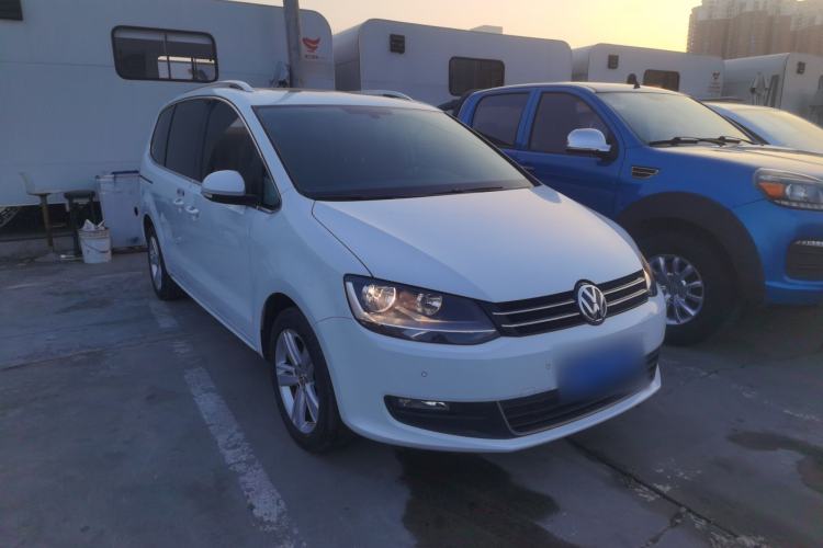 Used Volkswagen Sharan 2018 380TSI Comfort Edition 7-Seater Front Right 45 Deg