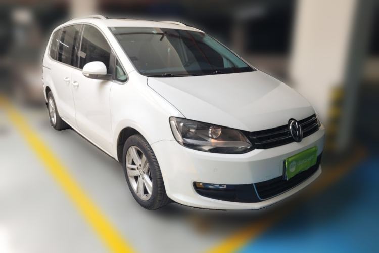 Used Volkswagen Sharan 2018 380TSI Comfort Edition 7-Seater Front Right 45 Deg