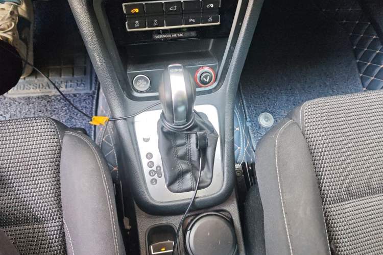 Used Volkswagen Sharan 2018 Revised Version 380TSI Comfort Edition 7-Seater Gear Lever