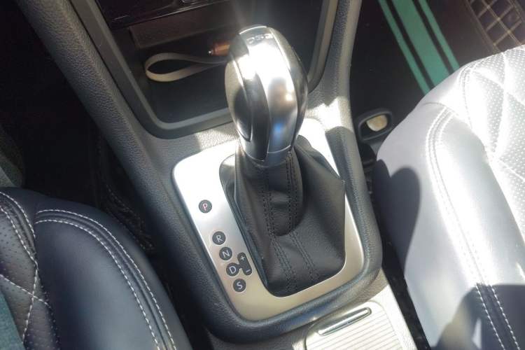 Used Volkswagen Sharan 2018 380TSI Comfort Edition 7-Seater Gear Lever