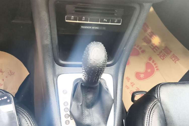 Used Volkswagen Sharan 2018 280TSI Enjoyment Model 7 Seats Gear Lever