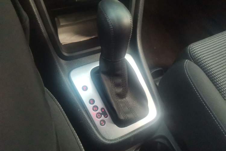 Used Volkswagen Sharan 2018 380TSI Comfort Edition 6-Seater Gear Lever