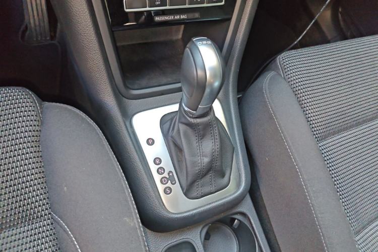 Used Volkswagen Sharan 2018 380TSI Comfort Edition 7-Seater Gear Lever