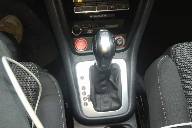 Used Volkswagen Sharan 2018 Revised Version 380TSI Comfort Edition 7-Seater Gear Lever