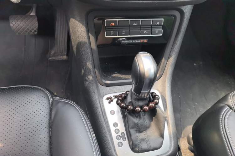 Used Volkswagen Sharan 2018 380TSI Comfort Edition 6-Seater Gear Lever