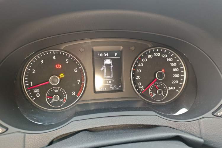Used Volkswagen Sharan 2018 380TSI Luxury 7-Seater Instrument Cluster