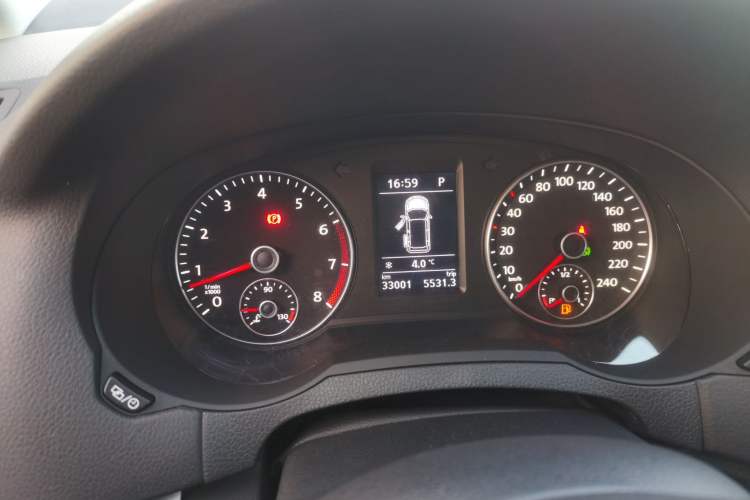 Used Volkswagen Sharan 2018 380TSI Comfort Edition 7-Seater Instrument Cluster