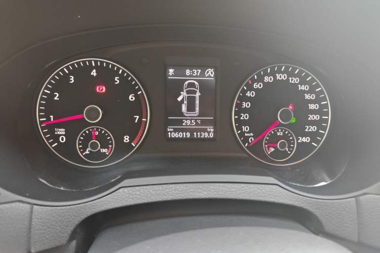 Used Volkswagen Sharan 2018 380TSI Luxury 7-Seater Instrument Cluster