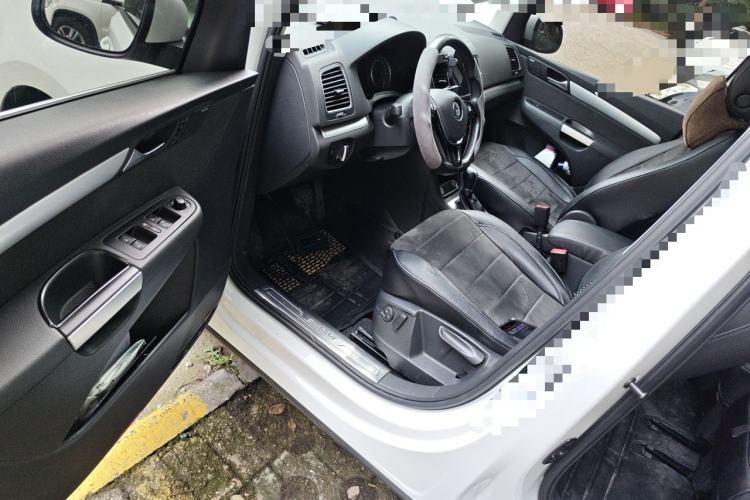 Used Volkswagen Sharan 2018 380TSI Comfort Edition 7-Seater Interior 3
