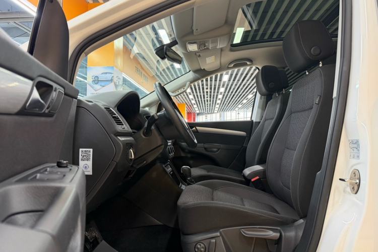 Used Volkswagen Sharan 2018 280TSI Enjoyment Model 7 Seats Interior 5