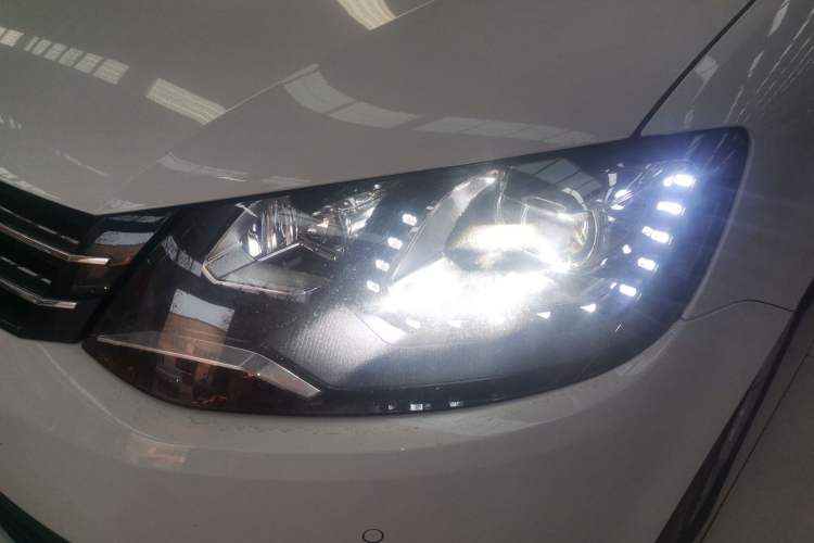 Used Volkswagen Sharan 2018 380TSI Comfort Edition 6-Seater Left Front Headlight