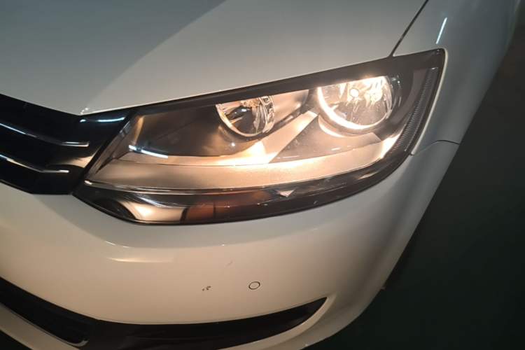 Used Volkswagen Sharan 2018 380TSI Comfort Edition 7-Seater Left Front Headlight