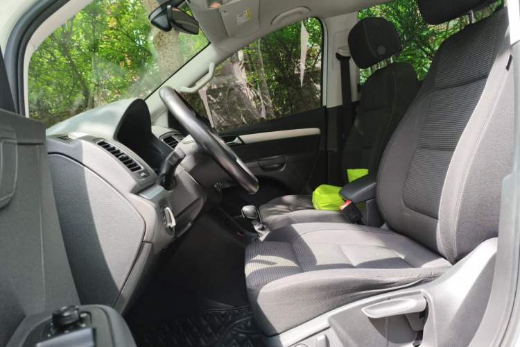 Used Volkswagen Sharan 2018 Revised Version 380TSI Comfort Edition 7-Seater Left Front Seat