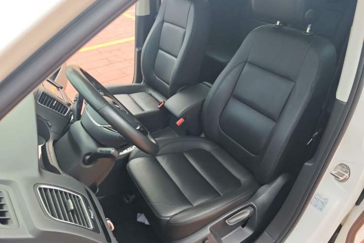 Used Volkswagen Sharan 2018 380TSI Enjoyment Edition Premium 7-Seater Left Front Seat