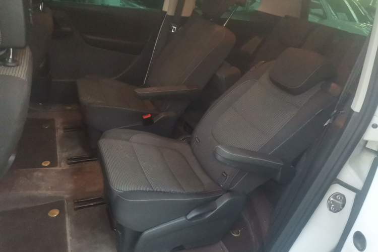Used Volkswagen Sharan 2018 380TSI Comfort Edition 6-Seater Left Rear Seat