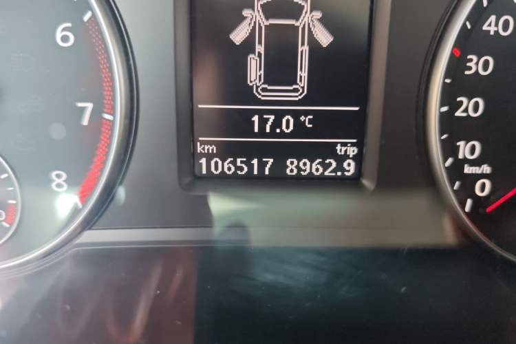 Used Volkswagen Sharan 2018 380TSI Enjoyment Edition Premium 7-Seater Odometer Close Up