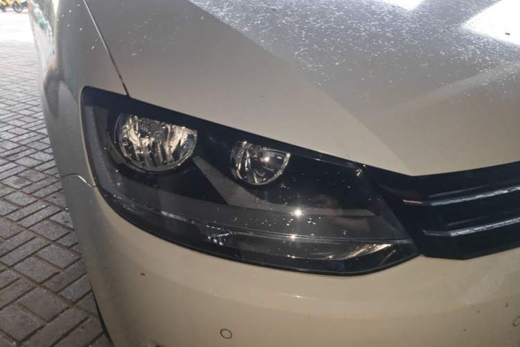 Used Volkswagen Sharan 2018 380TSI Comfort Edition 6-Seater Right Front Headlight