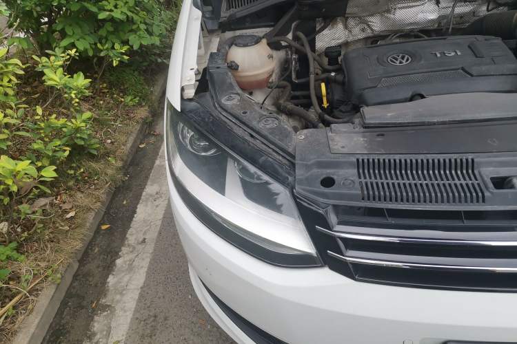 Used Volkswagen Sharan 2018 380TSI Comfort Edition 7-Seater Right Front Headlight