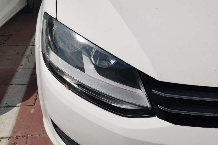 Used Volkswagen Sharan 2018 280TSI Enjoyment Model 7 Seats Right Front Headlight