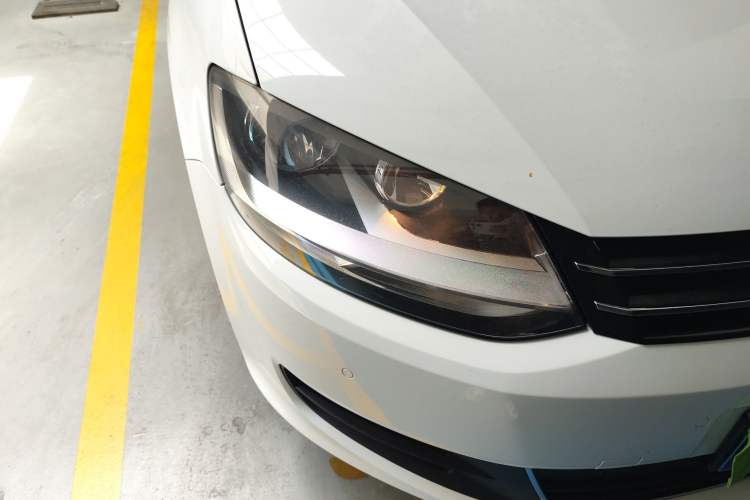 Used Volkswagen Sharan 2018 380TSI Comfort Edition 7-Seater Right Front Headlight
