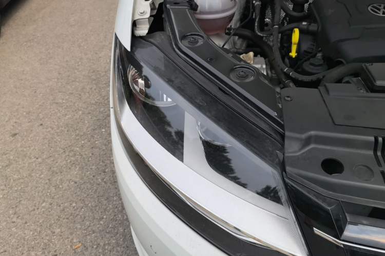 Used Volkswagen Sharan 2018 380TSI Comfort Edition 6-Seater Right Front Headlight