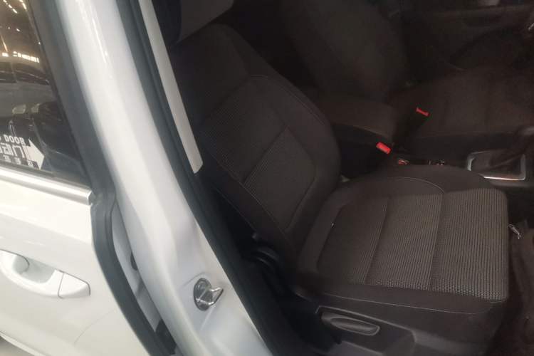 Used Volkswagen Sharan 2018 380TSI Comfort Edition 6-Seater Right Front Seat