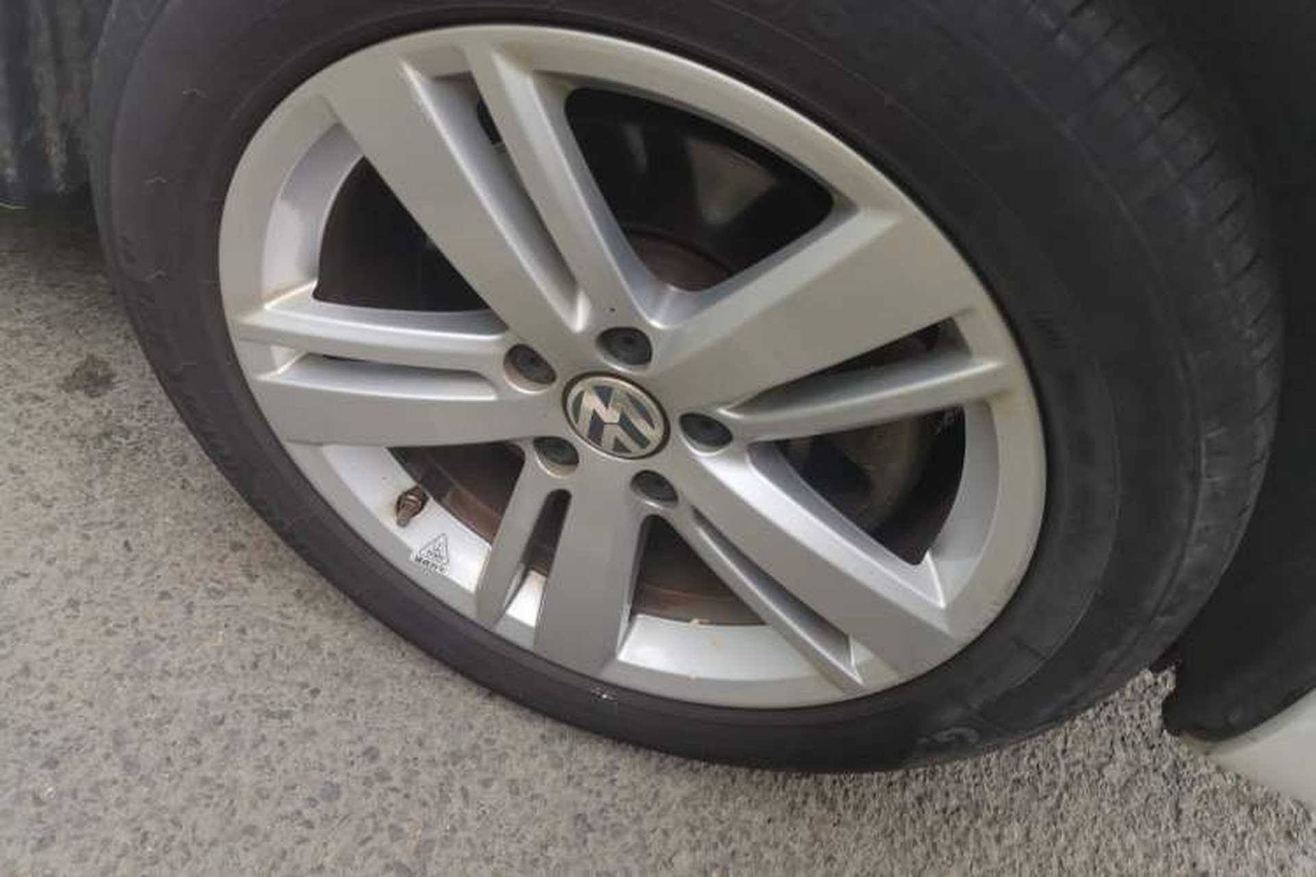Used Volkswagen Sharan 2018 380TSI Comfort Edition 7-Seater Right Front Wheel Hub