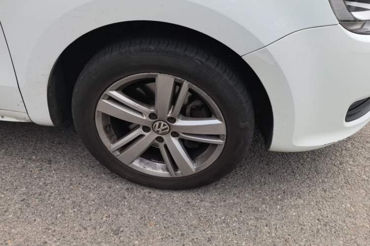 Used Volkswagen Sharan 2018 380TSI Comfort Edition 6-Seater Right Front Wheel Hub