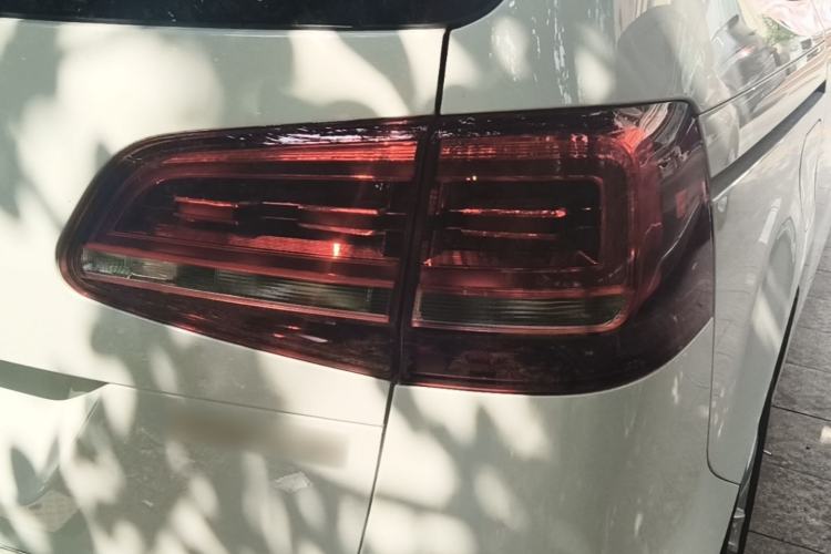 Used Volkswagen Sharan 2018 280TSI Enjoyment Model 7 Seats Right Rear Taillight