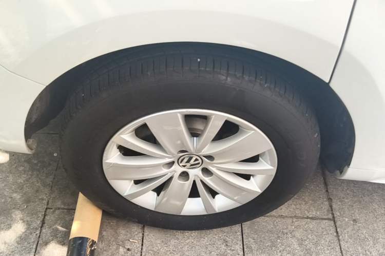 Used Volkswagen Sharan 2018 280TSI Enjoyment Model 7 Seats Right Rear Wheel Hub