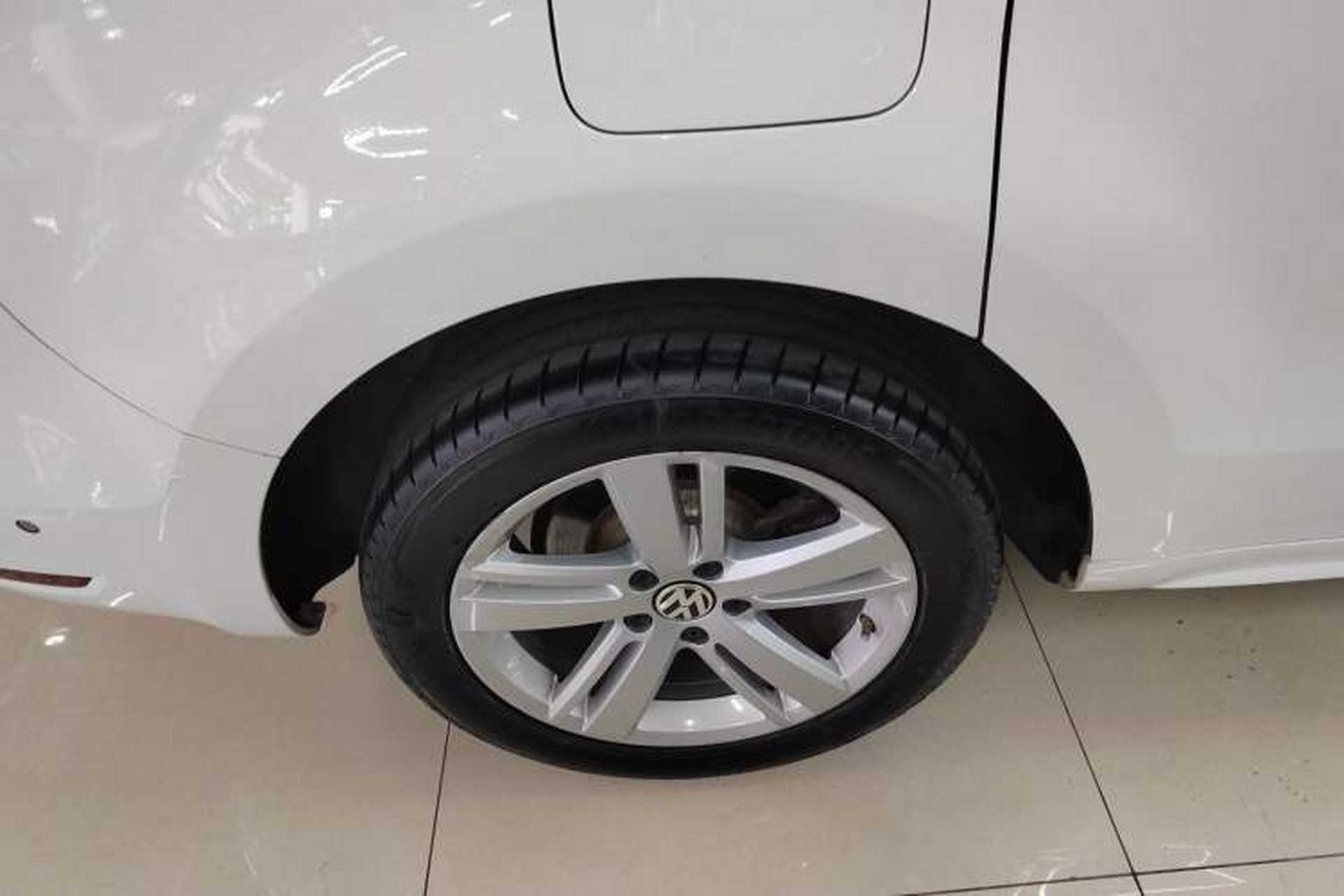 Used Volkswagen Sharan 2018 380TSI Comfort Edition 7-Seater Right Rear Wheel Hub