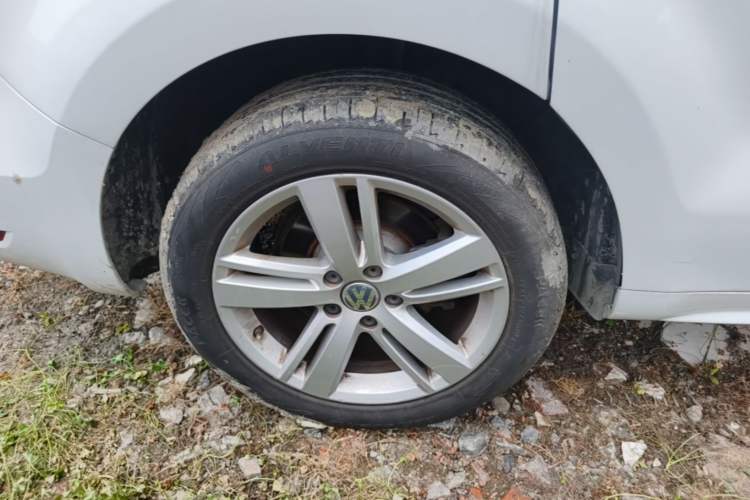 Used Volkswagen Sharan 2018 380TSI Comfort Edition 7-Seater Right Rear Wheel Hub