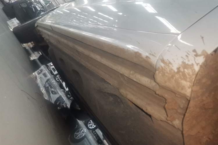 Used Volkswagen Sharan 2018 380TSI Comfort Edition 6-Seater Right Side Sill