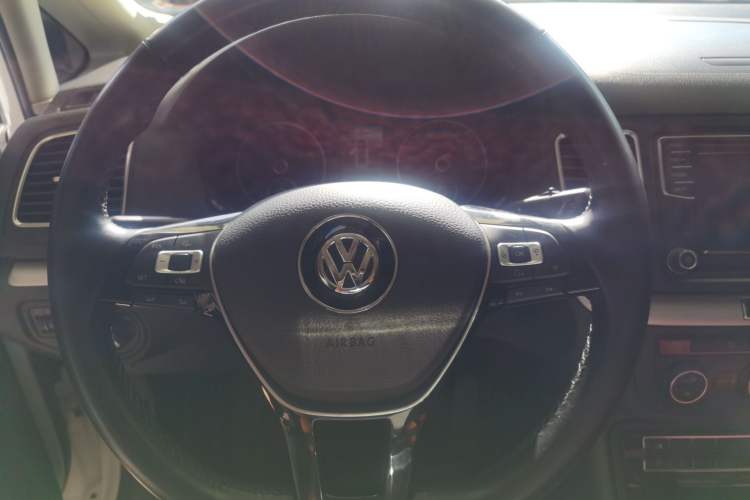 Used Volkswagen Sharan 2018 380TSI Comfort Edition 6-Seater Steering Wheel